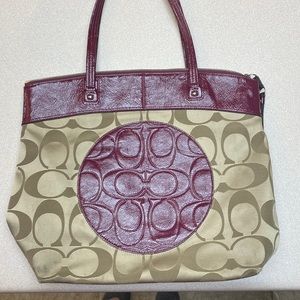 Vintage Coach Laura Signature Tote. Khaki/berry